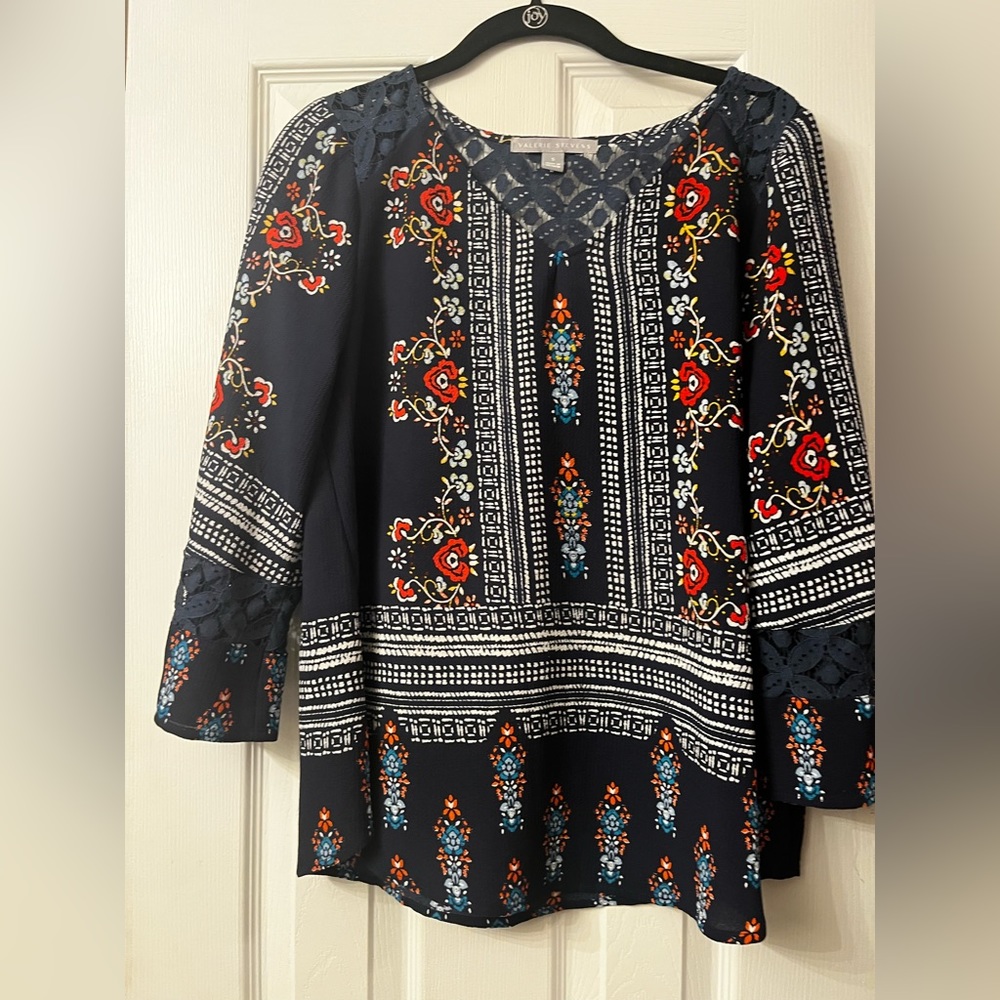 Valerie Stevens blouse with lace detail - Picture 1 of 2